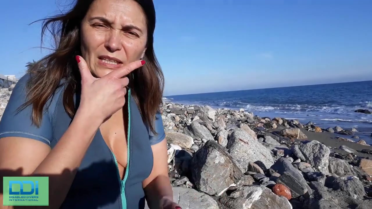 Simona non solo radio nude