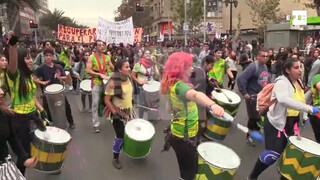 9. Chileans seem to enjoy participating in nude protests (3): Miles de manifestantes marchan contra la violencia machista en Chile