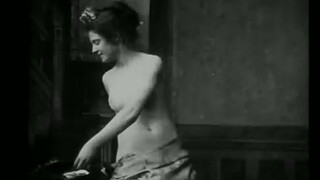 10. La Coiffeuse (The Hairdresser) 1905 Silent Film