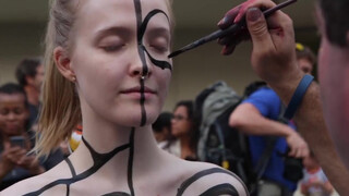 7. BODY PAINTING : CHARMING