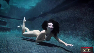 10. Underwater photoshoot