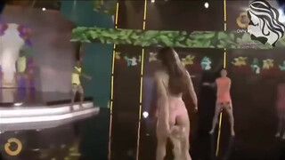 9. Miss earth Venezuela shows her tits