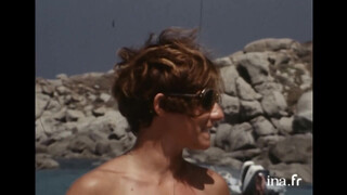 1973 : Le monokini sauvage envahit les plages | Archive INA