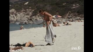 10. 1973 : Le monokini sauvage envahit les plages | Archive INA
