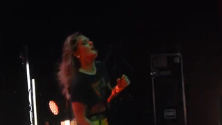 3. 2:43 Tove Lo always flashes her tits on stage ????
