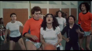 5. La Compagna di Banco (1977) - partita di basket e doccia [Lilli Carati]