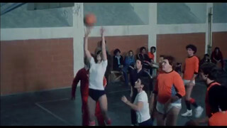 1. La Compagna di Banco (1977) - partita di basket e doccia [Lilli Carati]