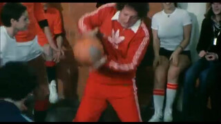 7. La Compagna di Banco (1977) - partita di basket e doccia [Lilli Carati]