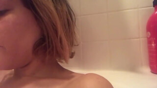 8. Bath Time Chat (DELETED VIDEO) - DJ LA MOON (2/3)