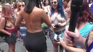 5. Topless festival NYC Aug 2017 [0:40]
