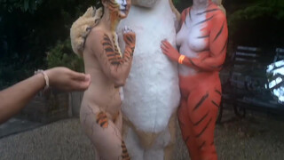3. Streak For Tigers 2016 London Zoo [Warning Contains Full Frontal Nudity]