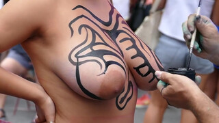 9. The Greatest Body Painting in Times Square