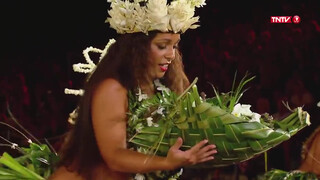 5. Tahiti dance nipple (right)