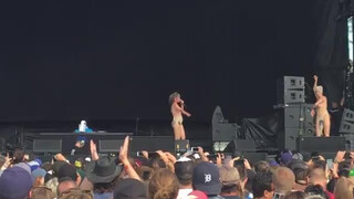 Peaches - Fuck the Pain Away - Live - Riot Fest - Chicago, IL - 9/16/17