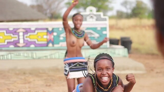 10. She is so smart! Ndebele culture – South Africa dance