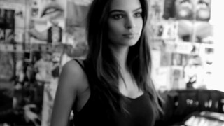 3. Emily Ratajkowski is the hottest bitch on the planet.