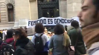 7. A pile of naked ladies (7:12, “Mujeres se manifestaron desnudas contra los femicidios frente al Congreso y la Casa Rosada”)