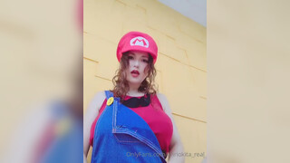 1. Anyone else wanna fuck super mario? (Again, peep the whole channel. Lots of gold.)