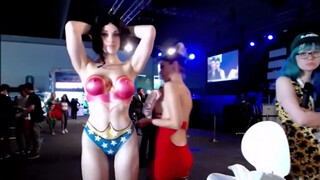 4. Nude Body Paint Art ???? +24 Wonder Woman Cosplay ????