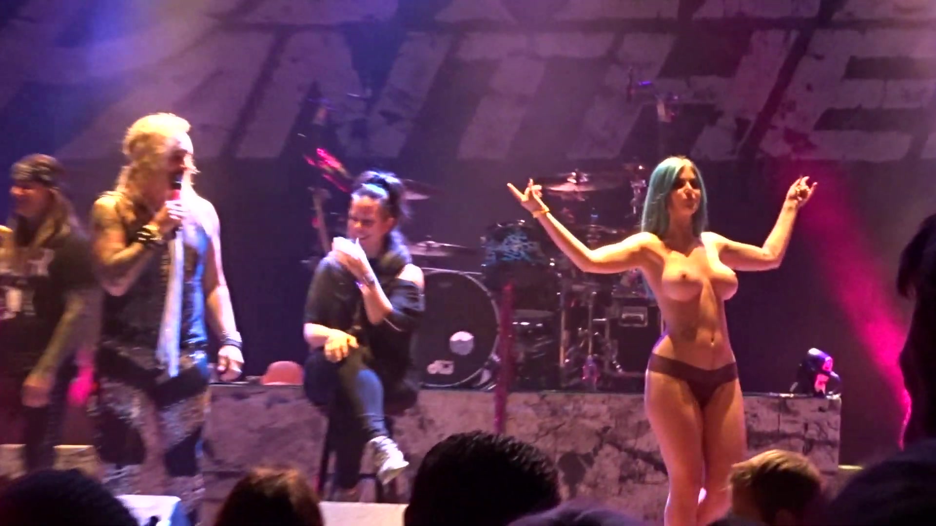 Steel panther boobs